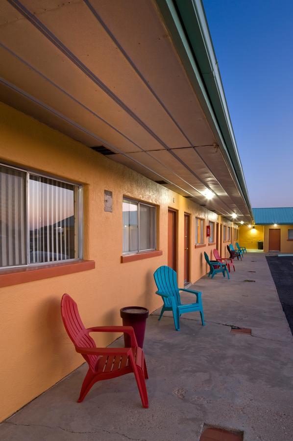 Sunset Motel Moriarty מראה חיצוני תמונה