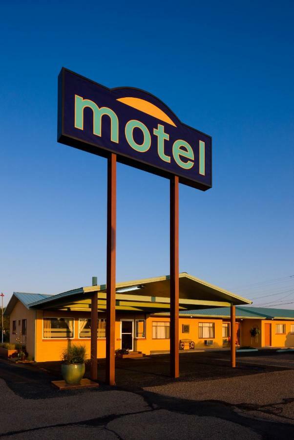 Sunset Motel Moriarty מראה חיצוני תמונה